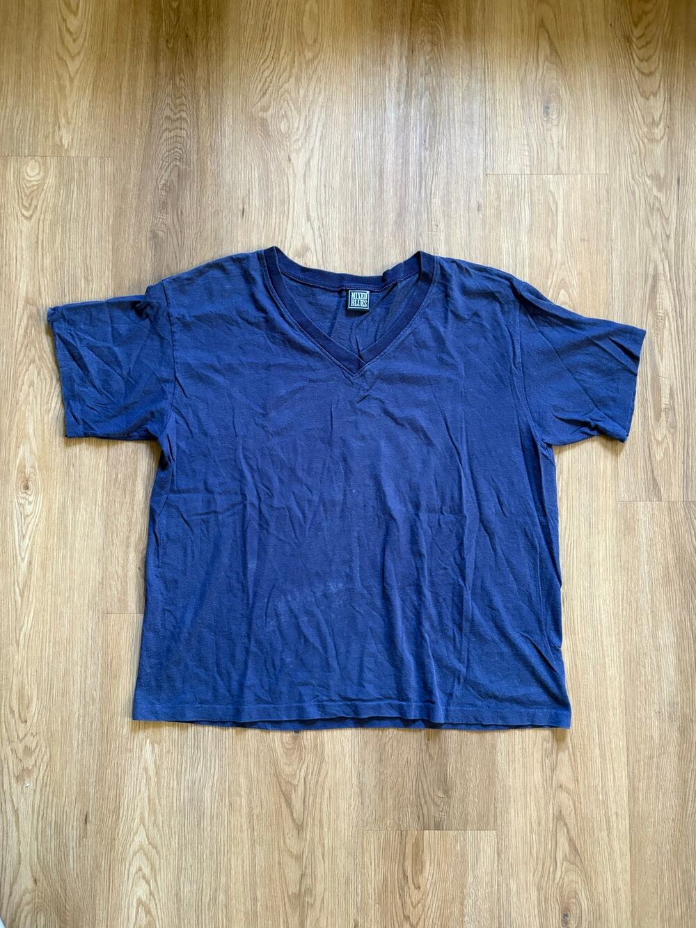 Authentic Vintage Mixed Blues 1980s Solid V-neck T-shirt Single Stitch Size L
